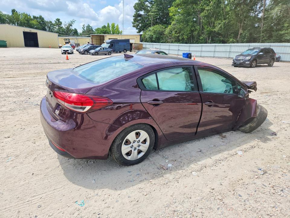 66758046 :رقم المزاد ، 3KPFL4A76JE199620 vin ، 2018 Kia Forte مزاد بيع