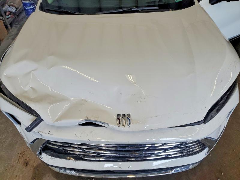 64957096 :رقم المزاد ، LRBFXKE4XSD079341 vin ، 2025 Buick Envision مزاد بيع