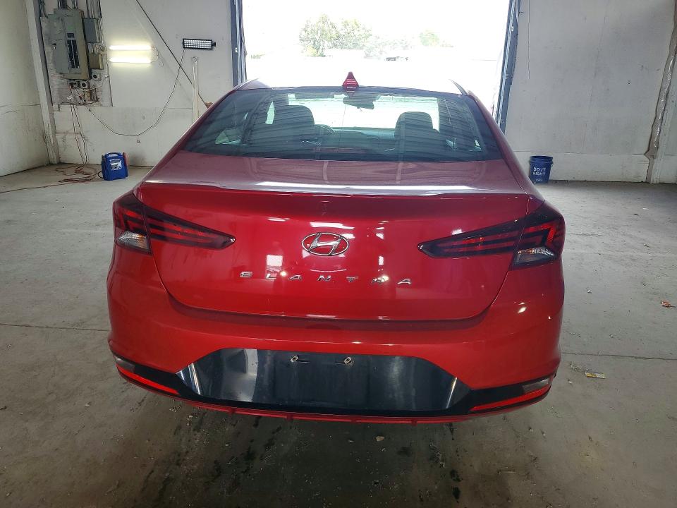 64570246 :رقم المزاد ، 5NPD84LF7LH630459 vin ، 2020 Hyundai Elantra مزاد بيع