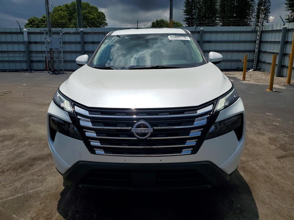 Продаж на аукціоні авто 2026 Nissan Rogue, vin: 5N1BT3BA8TC670966, номер лоту: 63880116