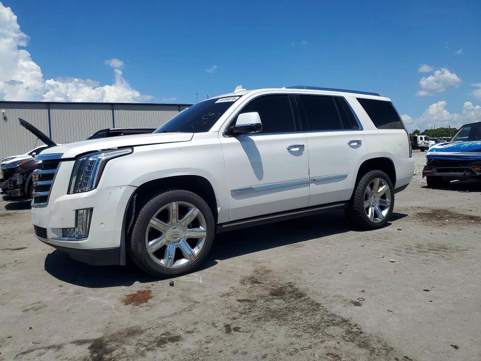 2018 Cadillac Escalade მანქანა იყიდება აუქციონზე, vin: 1GYS3CKJ8JR256997, აუქციონის ნომერი: 64154416