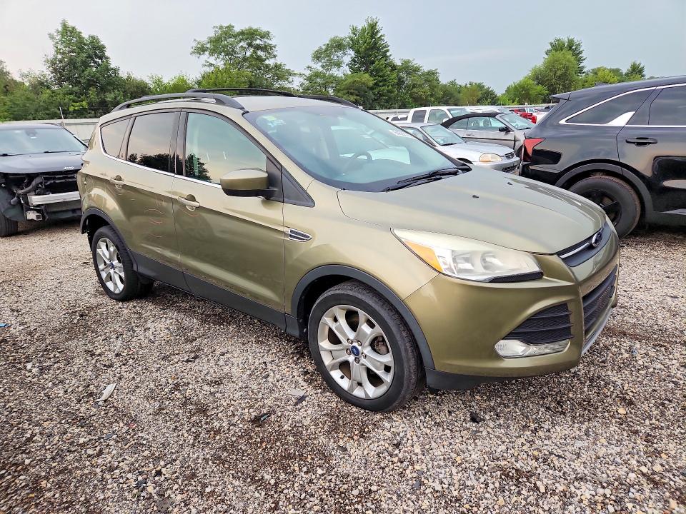 2013 Ford Escape მანქანა იყიდება აუქციონზე, vin: 1FMCU0GX6DUB62505, აუქციონის ნომერი: 64563766