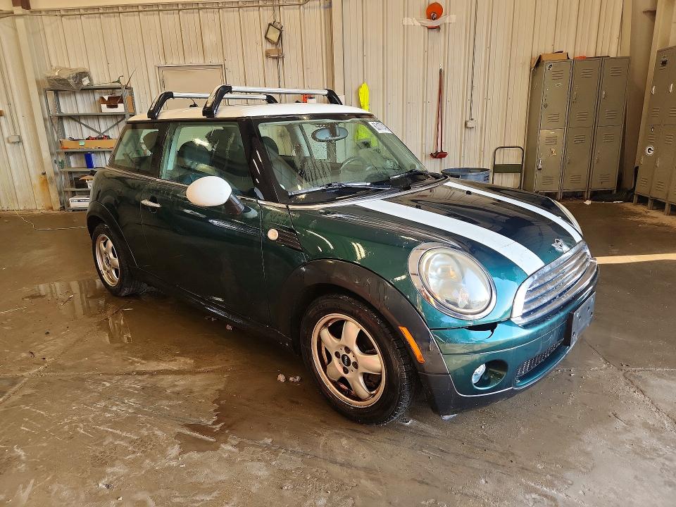 Продаж на аукціоні авто 2008 Mini Cooper, vin: WMWMF33588TU68705, номер лоту: 63170456
