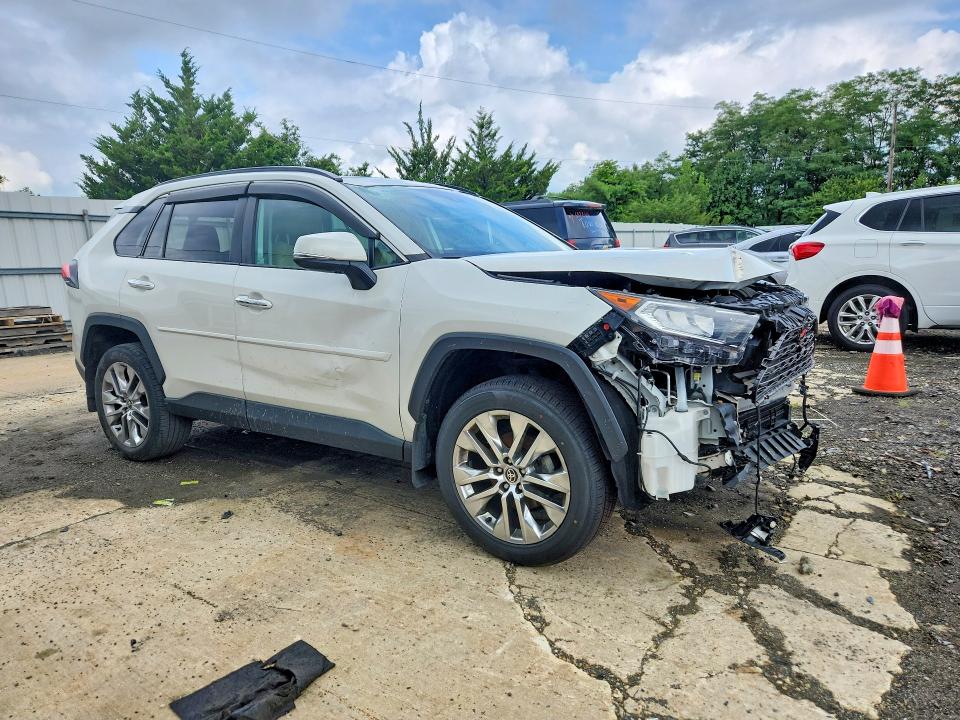 Продаж на аукціоні авто 2021 Toyota Rav4, vin: 2T3N1RFV4MW177680, номер лоту: 65338246