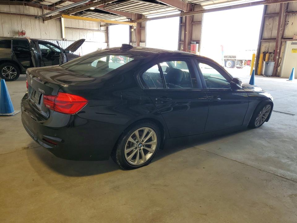 65903396 :رقم المزاد ، WBA8A3C57GK690379 vin ، 2016 Bmw 320 مزاد بيع