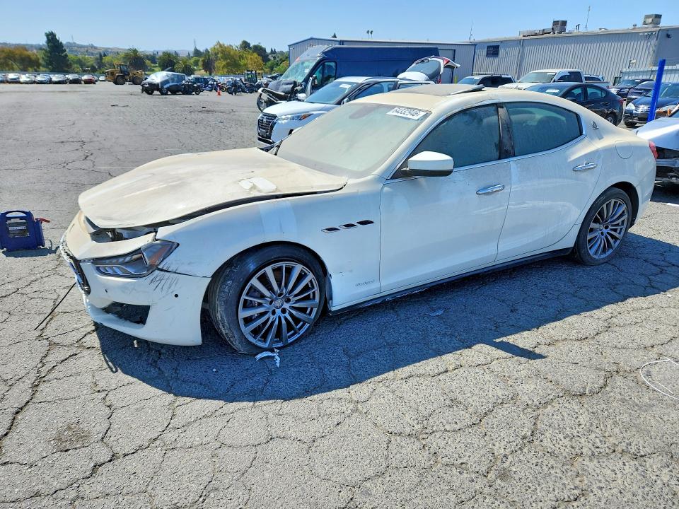 Продажа на аукционе авто 2018 Maserati Ghibli, vin: ZAM57YSA8J1300480, номер лота: 64332946