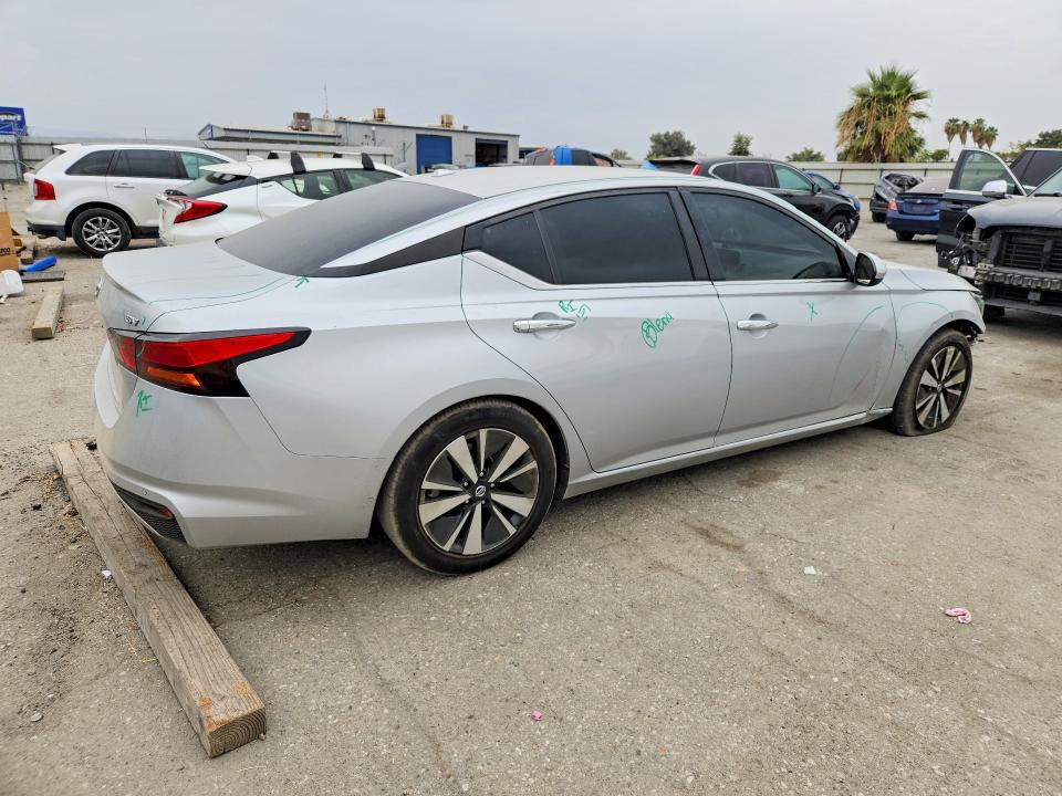 2022 Nissan Altima მანქანა იყიდება აუქციონზე, vin: 1N4BL4DV4NN325828, აუქციონის ნომერი: 66767356