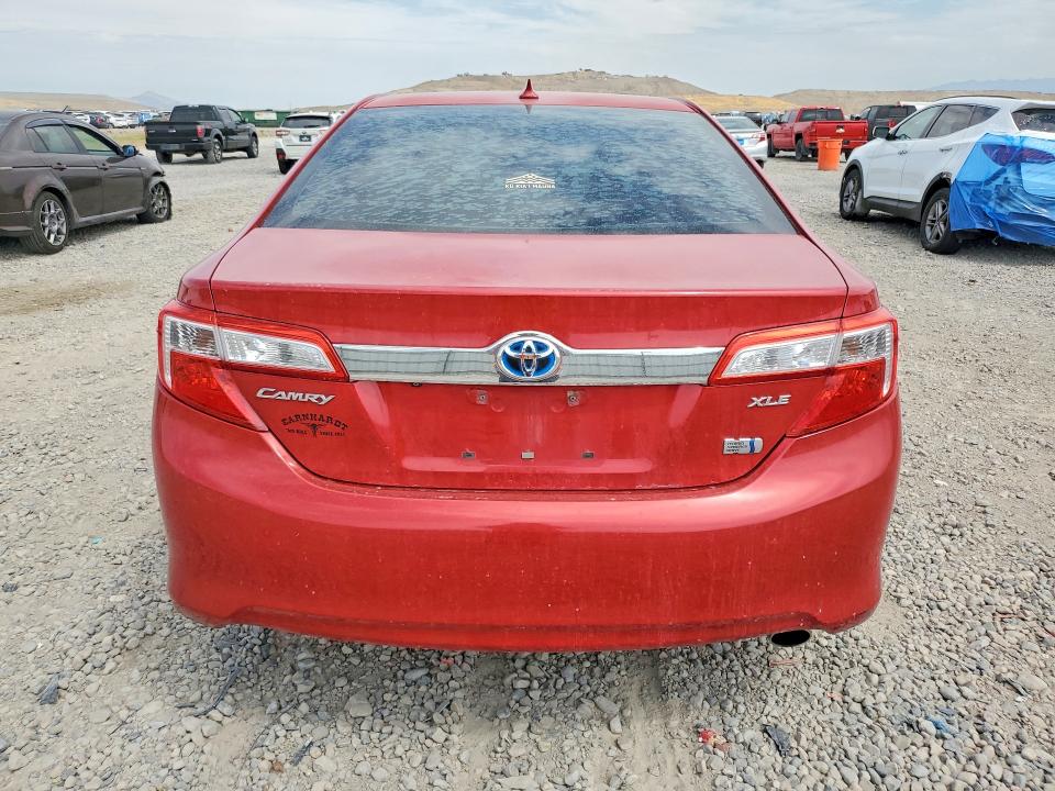 2012 Toyota Camry Hybrid მანქანა იყიდება აუქციონზე, vin: 4T1BD1FK8CU008643, აუქციონის ნომერი: 64666426