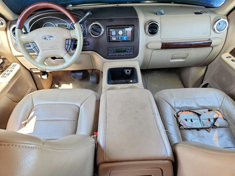 Продажа на аукционе авто 2006 Ford Expedition, vin: 1FMFU19566LA99073, номер лота: 63847016