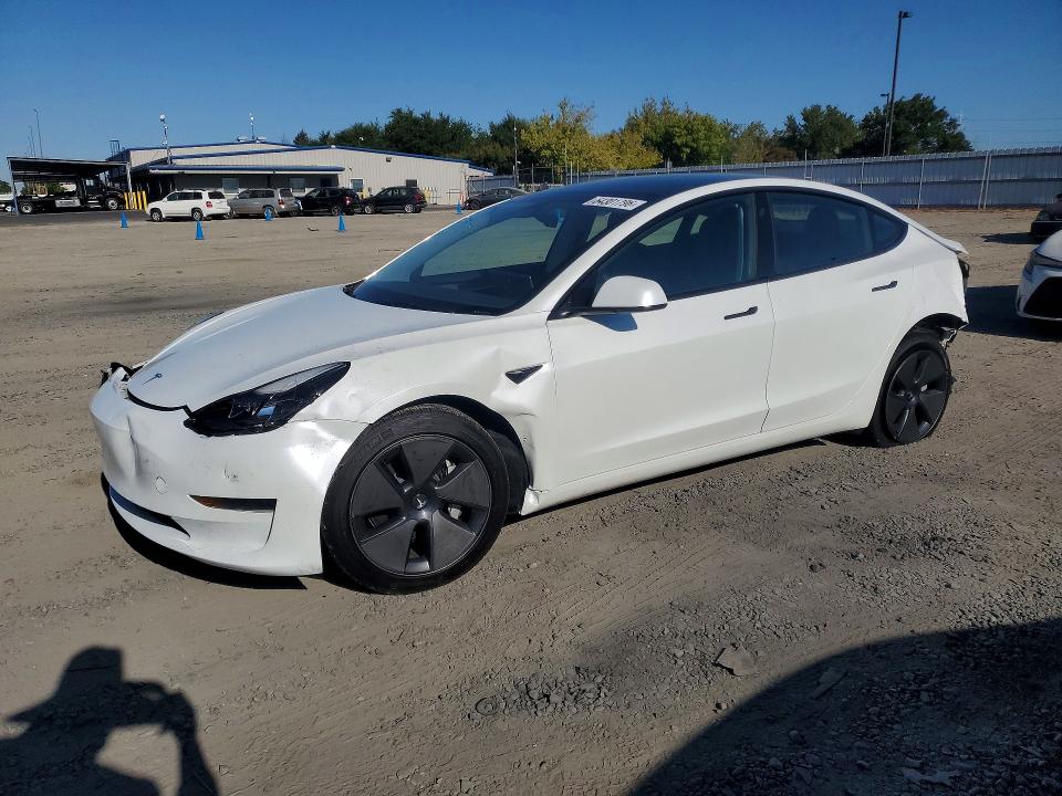 64301796 :رقم المزاد ، 5YJ3E1EAXPF591407 vin ، 2023 Tesla Model 3 مزاد بيع