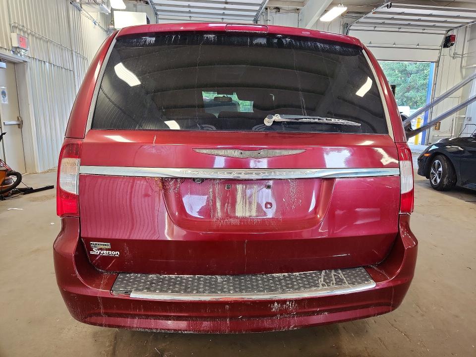 64592266 :رقم المزاد ، 2C4RC1BGXDR583137 vin ، 2013 Chrysler Town & Country مزاد بيع
