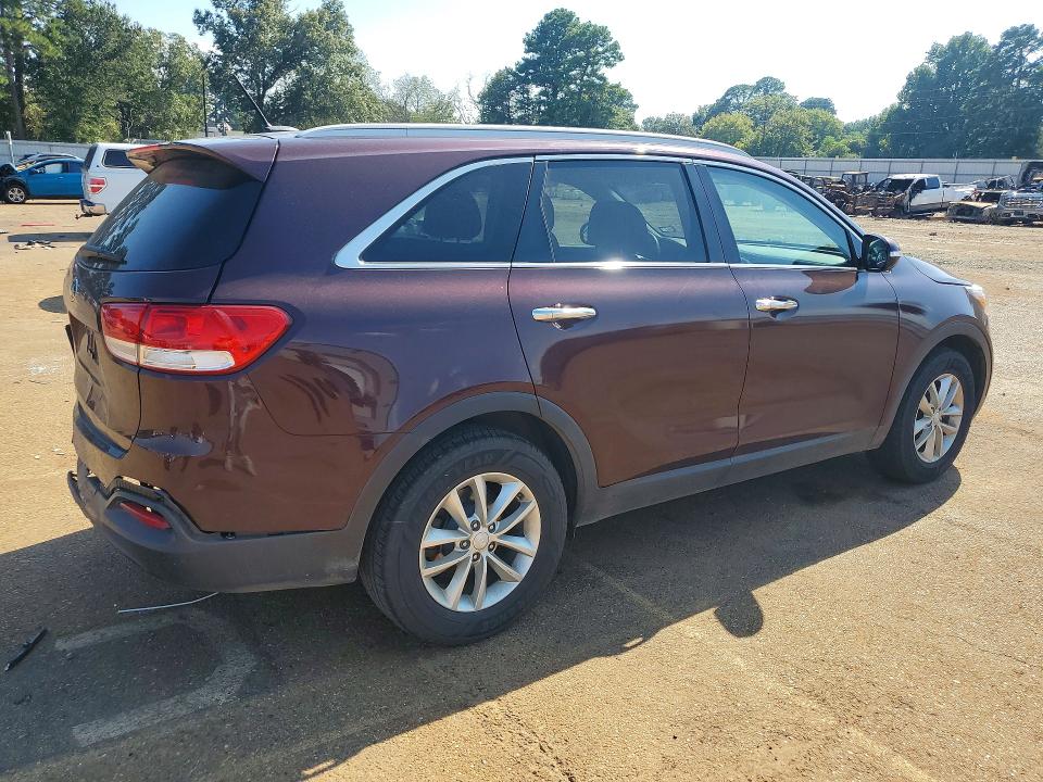 2017 Kia Sorento მანქანა იყიდება აუქციონზე, vin: 5XYPG4A56HG329822, აუქციონის ნომერი: 65801026