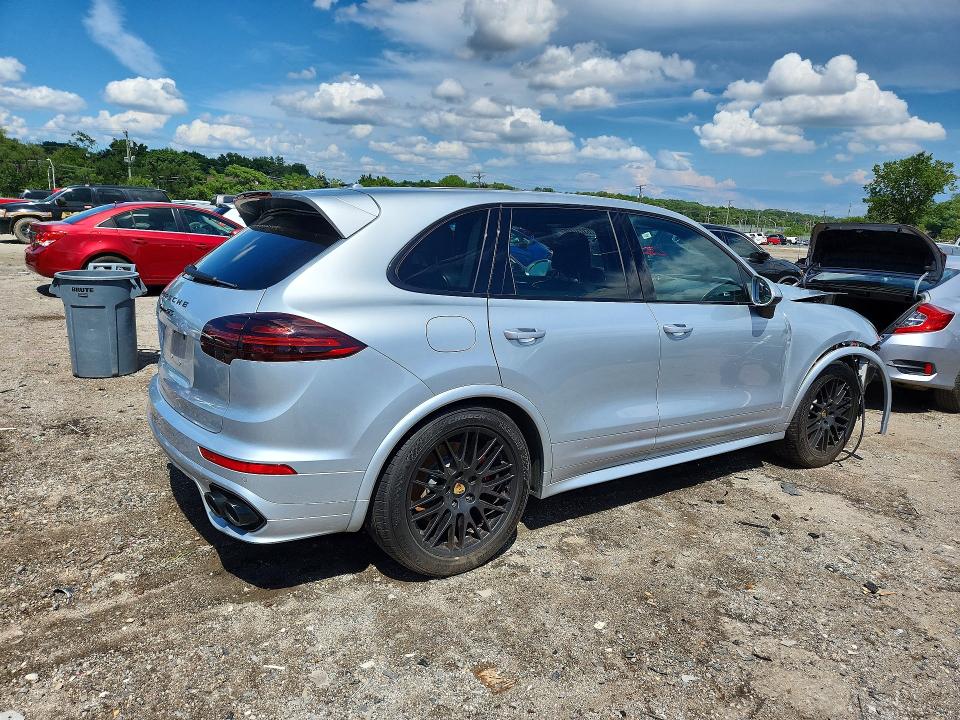 Продаж на аукціоні авто 2016 Porsche Cayenne, vin: WP1AD2A23GLA76792, номер лоту: 63237896