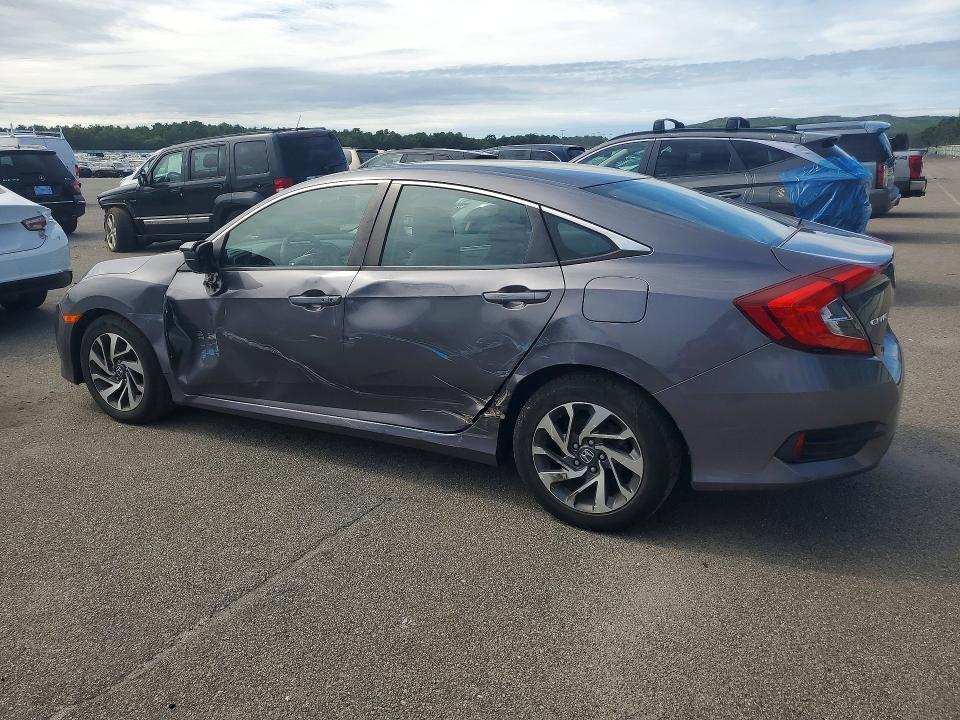 62882626 :رقم المزاد ، 19XFC2F71GE239785 vin ، 2016 Honda Civic مزاد بيع