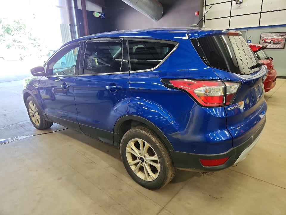 Продажа на аукционе авто 2017 Ford Escape, vin: 1FMCU9GD7HUE61419, номер лота: 64184136