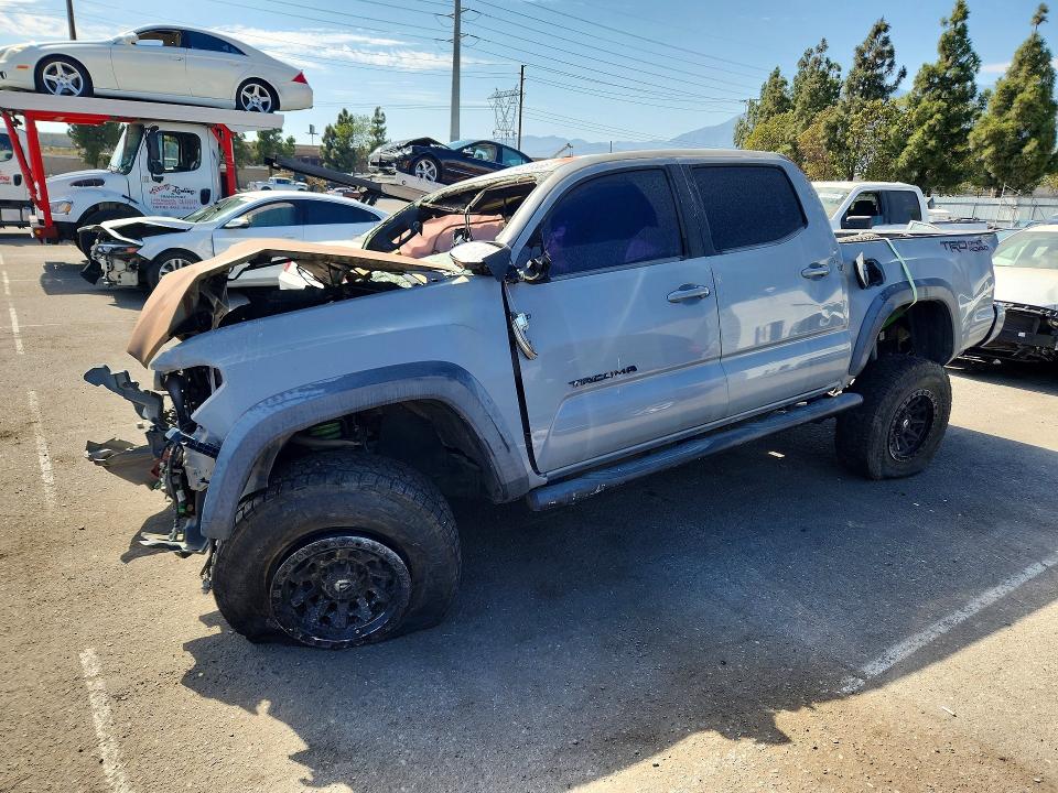 Продажа на аукционе авто 2018 Toyota Tacoma, vin: 3TMAZ5CN6JM053220, номер лота: 64259366
