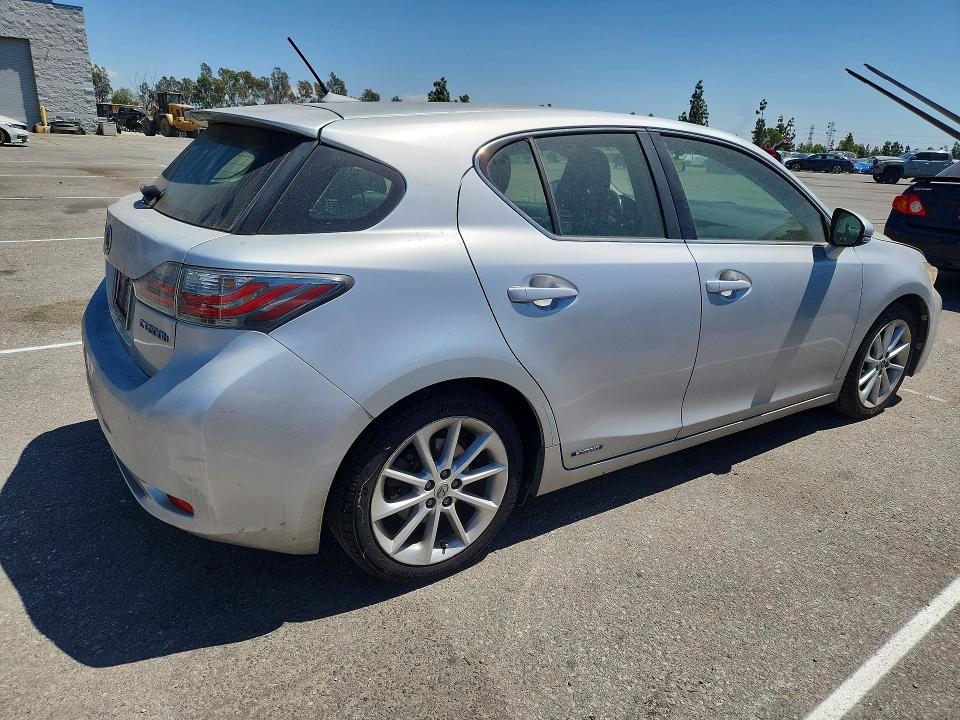 2013 Lexus Ct მანქანა იყიდება აუქციონზე, vin: JTHKD5BH2D2138015, აუქციონის ნომერი: 66507086
