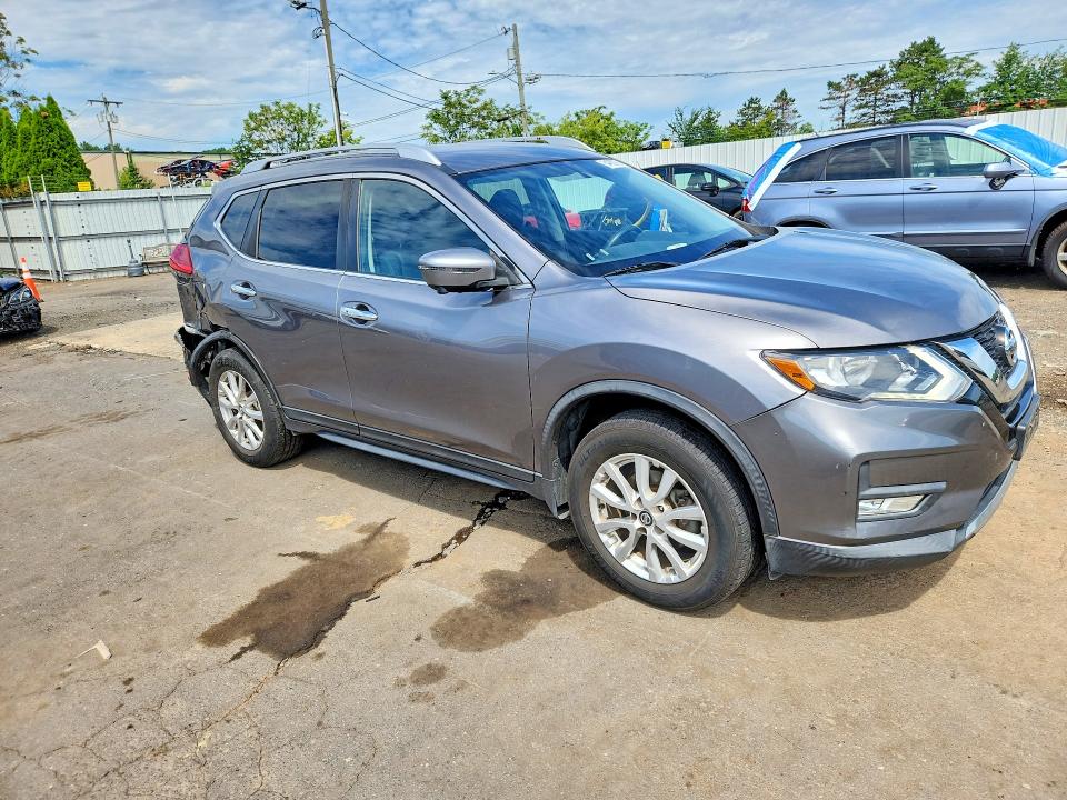 Продаж на аукціоні авто 2017 Nissan Rogue, vin: KNMAT2MV1HP513743, номер лоту: 64030956