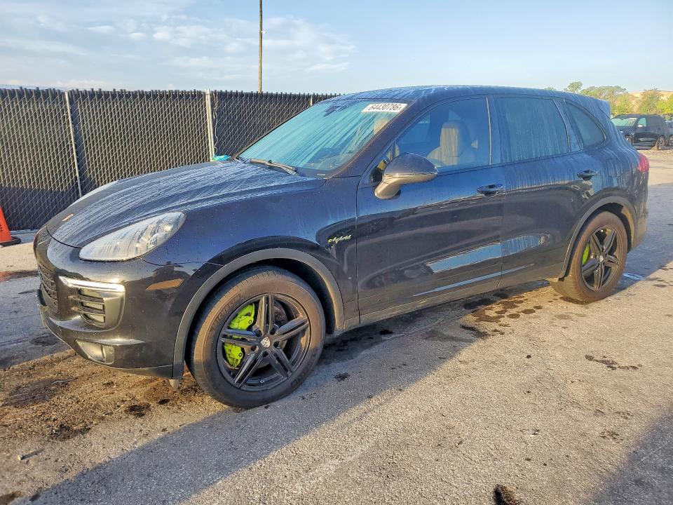 Продаж на аукціоні авто 2016 Porsche Cayenne, vin: WP1AE2A24GLA16551, номер лоту: 64430786