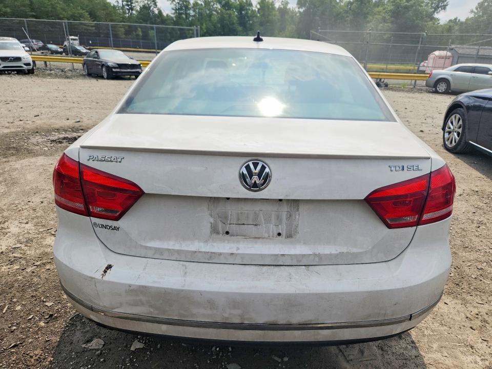 64086436 :رقم المزاد ، 1VWCN7A39DC003724 vin ، 2013 Volkswagen Passat مزاد بيع