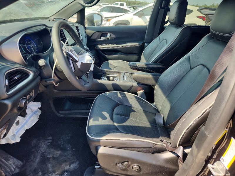 66070226 :رقم المزاد ، 2C4RC1GG4VR557126 vin ، 2027 Chrysler Pacifica مزاد بيع
