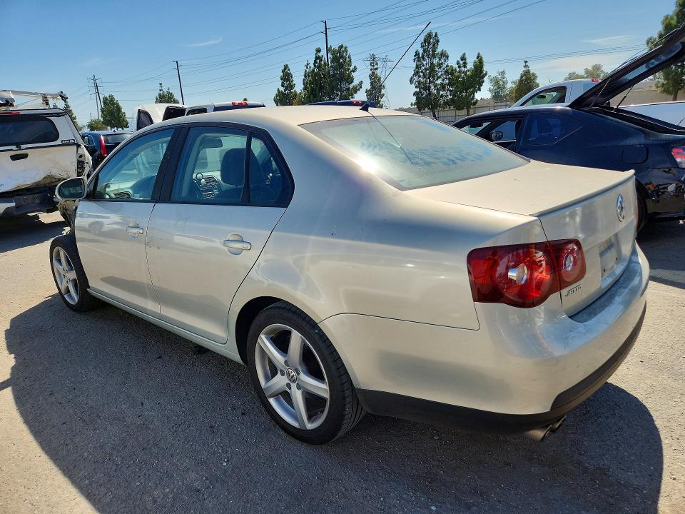 Продаж на аукціоні авто 2010 Volkswagen Jetta, vin: 3VWAZ7AJXAM107191, номер лоту: 65992226