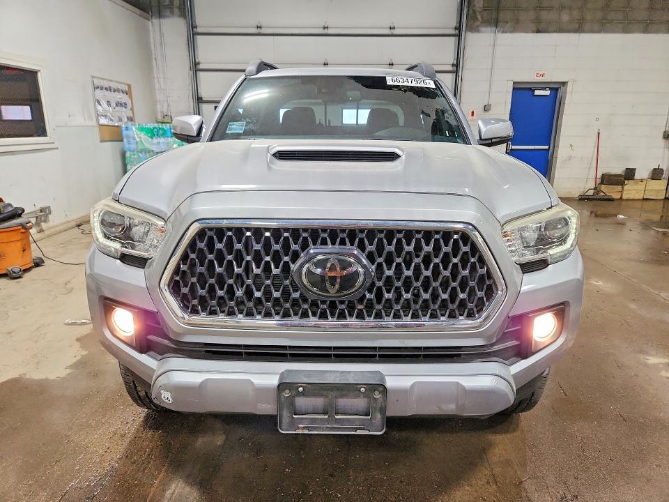 Aukcja sprzedaży 2018 Toyota Tacoma, vin: 3TMDZ5BNXJM044244, numer aukcji: 66347926