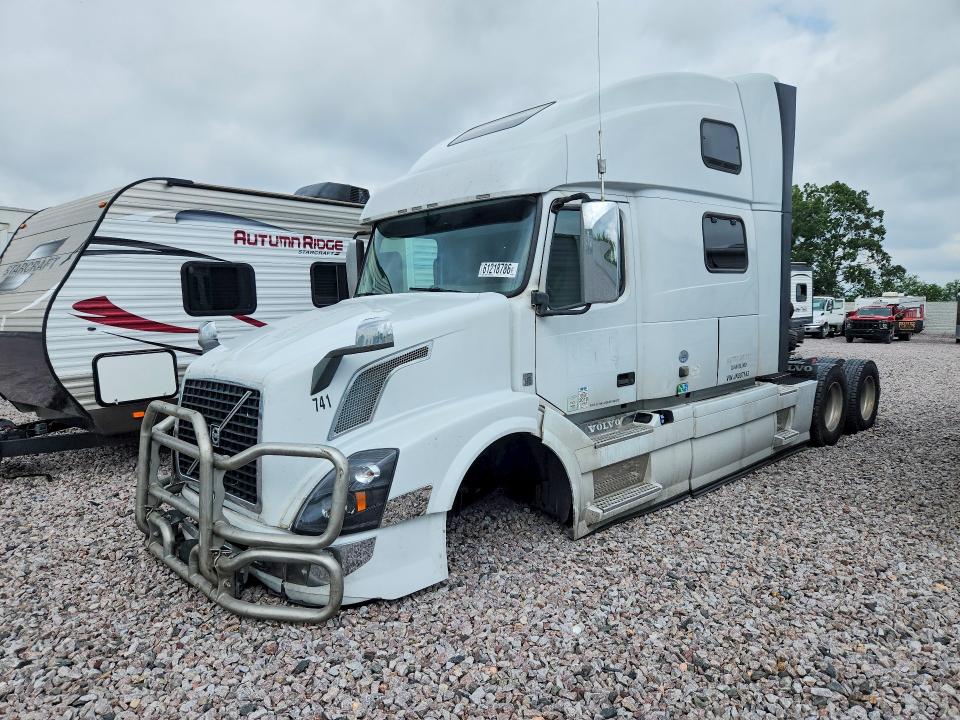 Продаж на аукціоні авто 2018 Volvo Vn, vin: 4V4NC9EH4JN887143, номер лоту: 61218786
