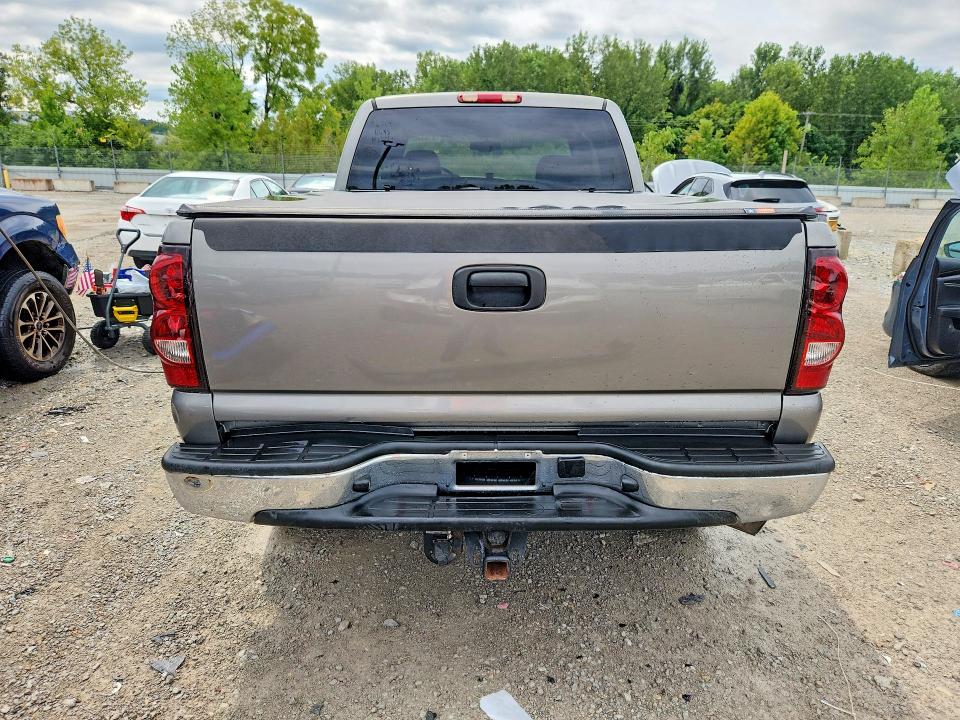 Продаж на аукціоні авто 2006 Chevrolet Silverado, vin: 1GCHK29U26E280336, номер лоту: 61633026