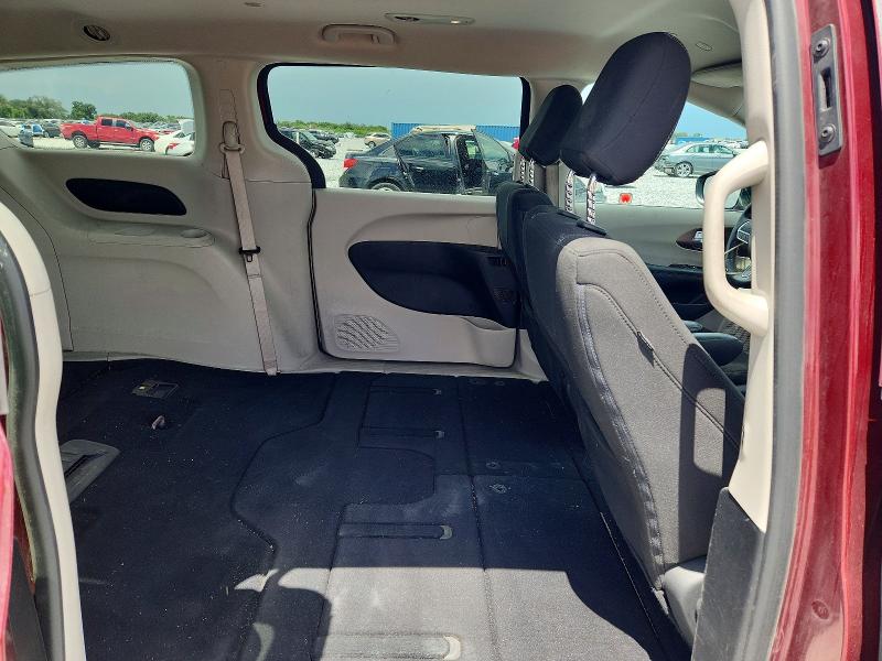 66815166 :رقم المزاد ، 2C4RC1CG3NR226964 vin ، 2022 Chrysler Voyager مزاد بيع