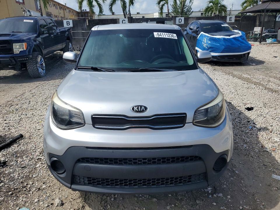 64111236 :رقم المزاد ، KNDJN2A27K7658393 vin ، 2019 Kia Soul مزاد بيع