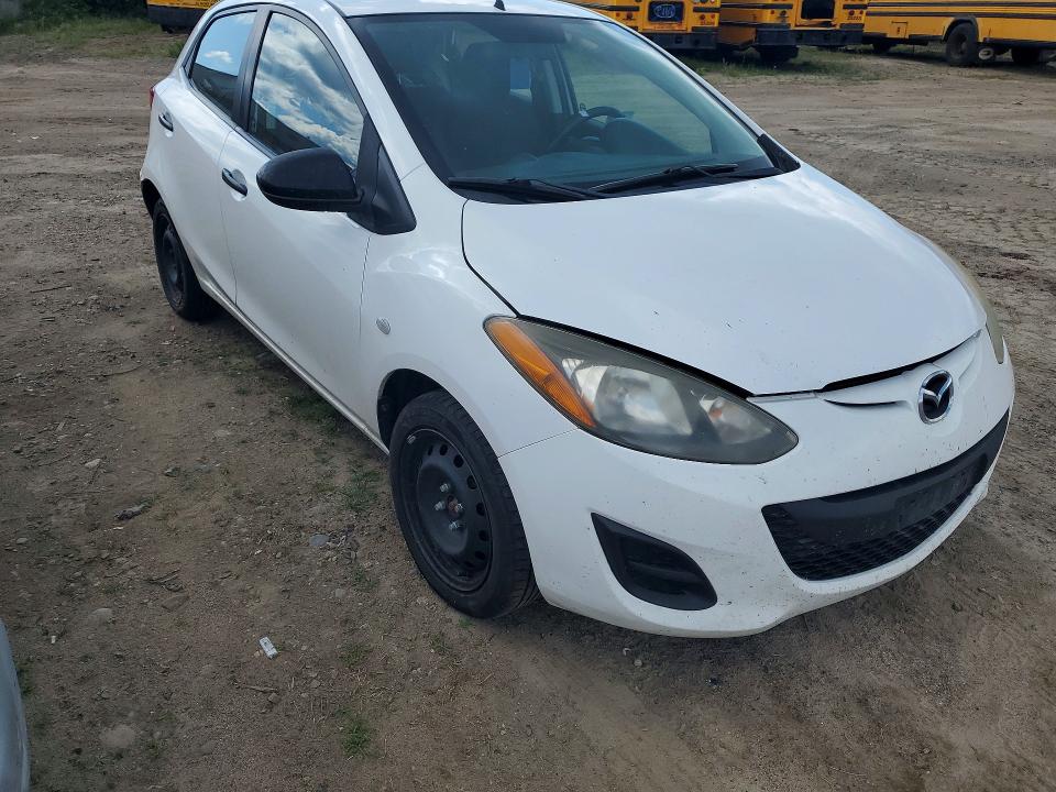 64629836 :رقم المزاد ، JM1DE1HY0B0108687 vin ، 2011 Mazda Mazda2 مزاد بيع