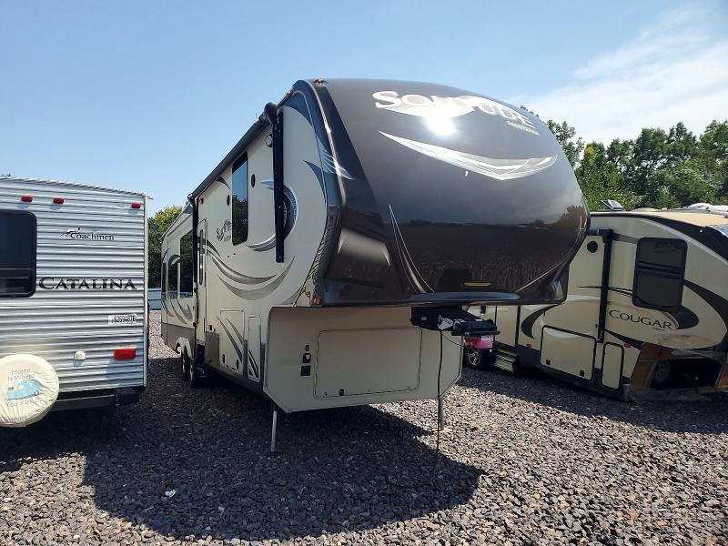 2016 Grand Design Solitude მანქანა იყიდება აუქციონზე, vin: 573FS3824G1105147, აუქციონის ნომერი: 63573996