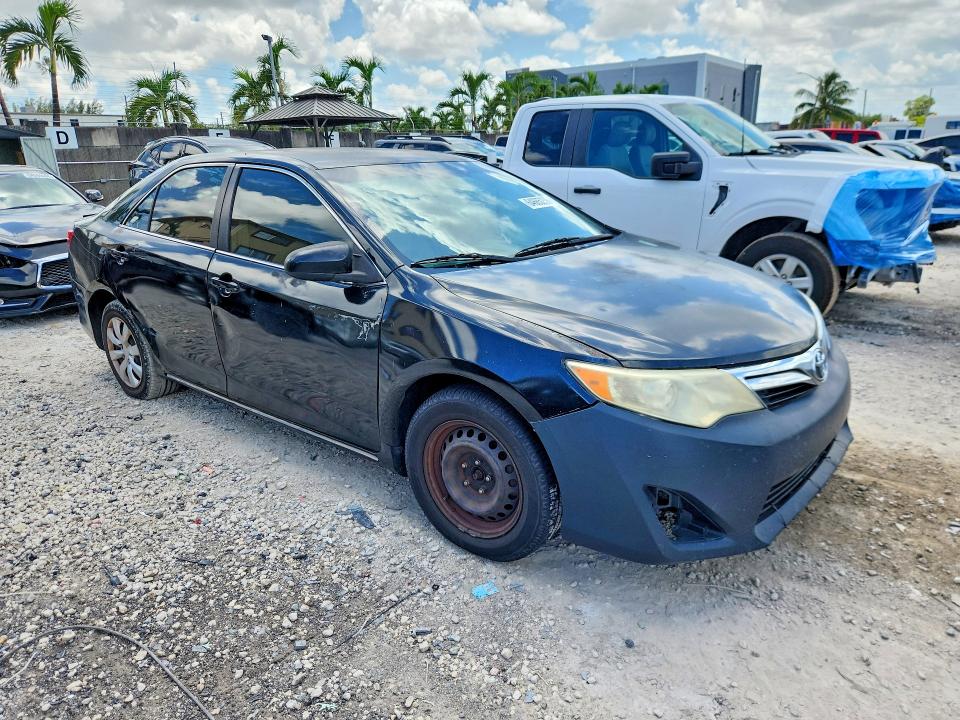 2014 Toyota Camry მანქანა იყიდება აუქციონზე, vin: 4T1BF1FK9EU770649, აუქციონის ნომერი: 64665256