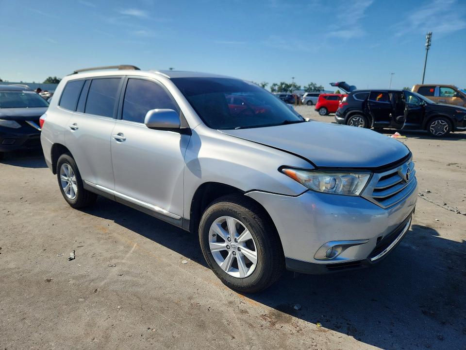2012 Toyota Highlander მანქანა იყიდება აუქციონზე, vin: 5TDBK3EH3CS128656, აუქციონის ნომერი: 63172556