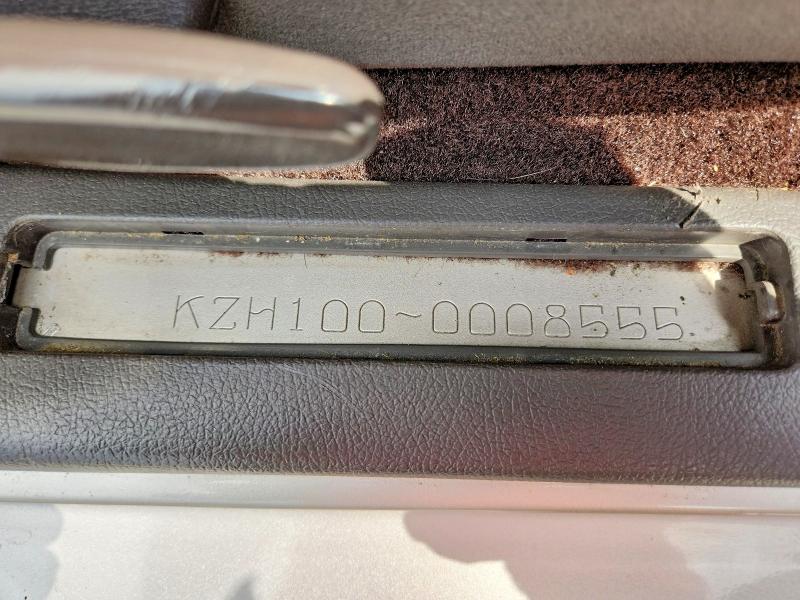 Aukcja sprzedaży 1993 Toyota Hiace, vin: KZH1000008555, numer aukcji: 64591256