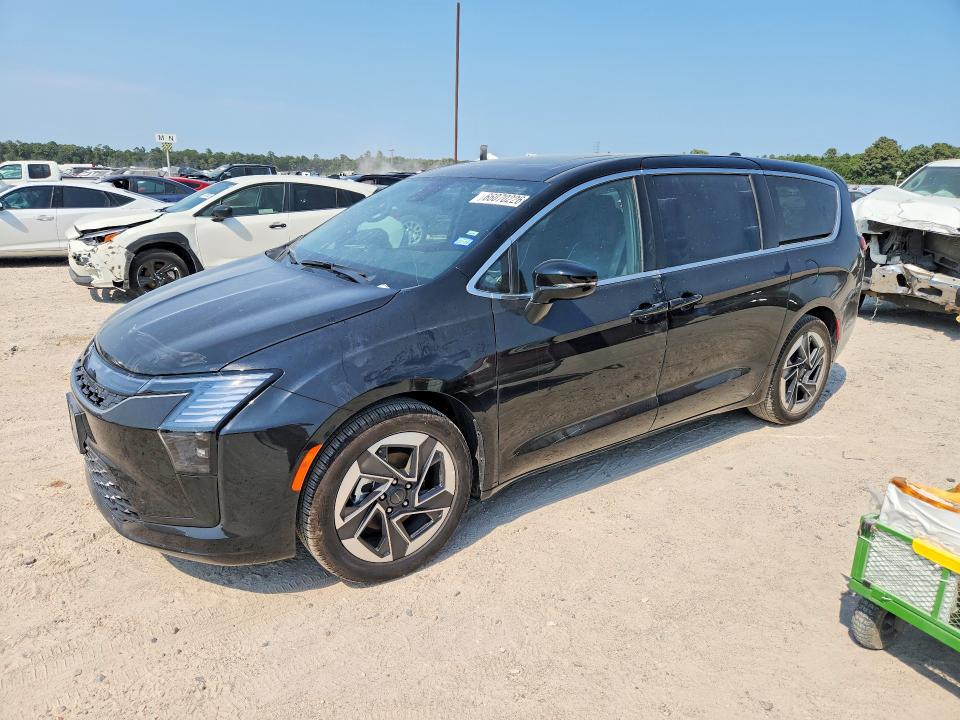 66070226 :رقم المزاد ، 2C4RC1GG4VR557126 vin ، 2027 Chrysler Pacifica مزاد بيع