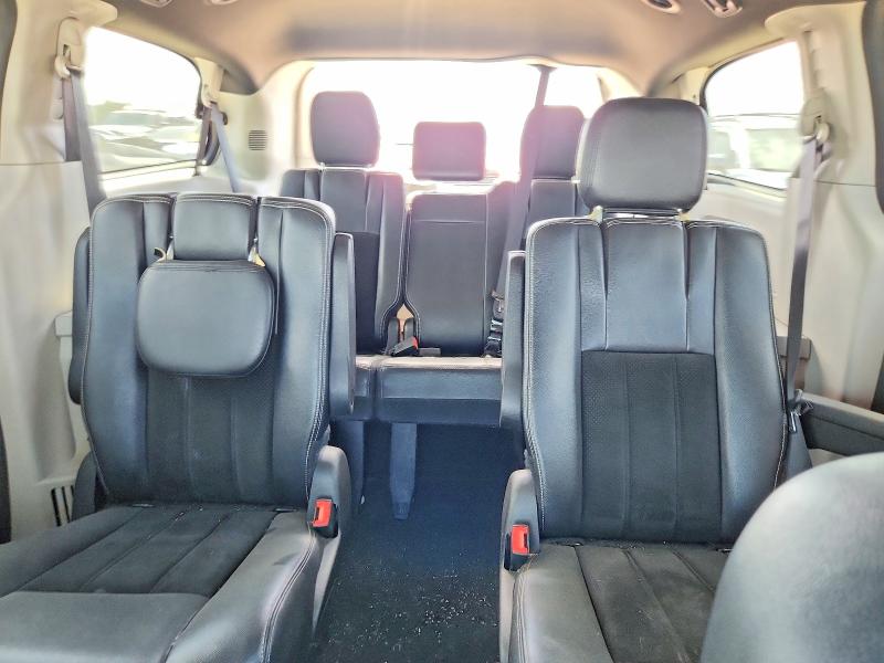 65415556 :رقم المزاد ، 2C4RDGCG5HR827748 vin ، 2017 Dodge Grand Caravan مزاد بيع