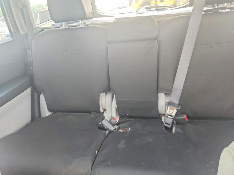 Продажа на аукционе авто 2016 Honda Pilot, vin: 5FNYF5H72GB008063, номер лота: 63906896