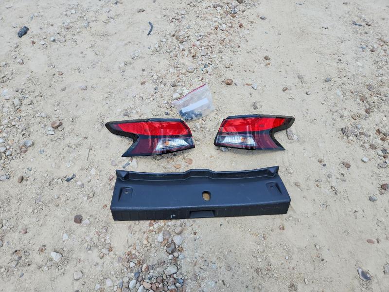 2025 Nissan Versa მანქანა იყიდება აუქციონზე, vin: 3N1CN8EV3SL832751, აუქციონის ნომერი: 64121856