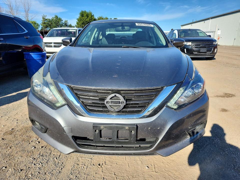 2016 Nissan Altima მანქანა იყიდება აუქციონზე, vin: 1N4AL3AP6GN361910, აუქციონის ნომერი: 65514326