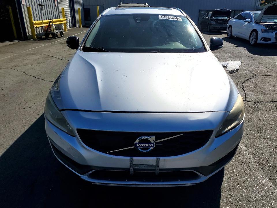 Продаж на аукціоні авто 2016 Volvo V60 Cross Country, vin: YV4612HK5G1017449, номер лоту: 64684056