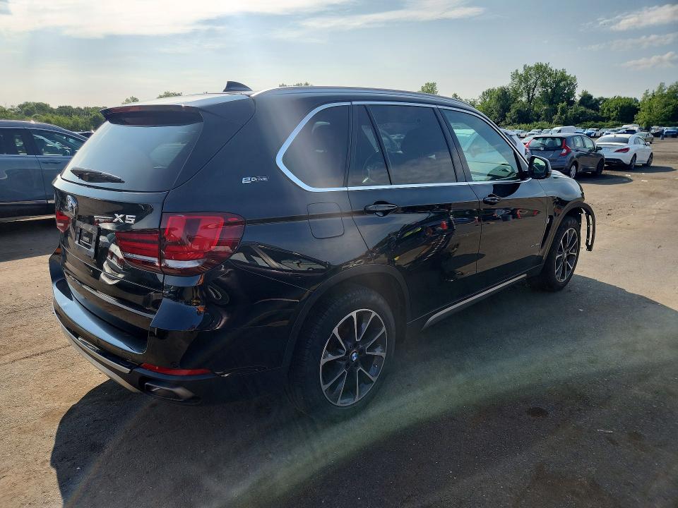 Продажа на аукционе авто 2017 Bmw X5, vin: 5UXKT0C33H0V95877, номер лота: 63541436