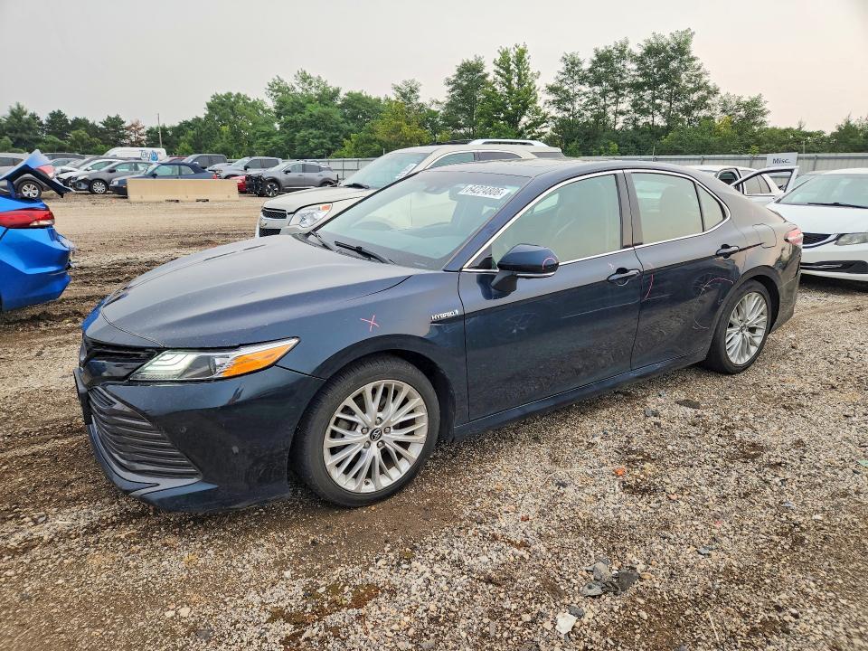 64224806 :رقم المزاد ، 4T1B21HK4KU515847 vin ، 2019 Toyota Camry Hybrid مزاد بيع