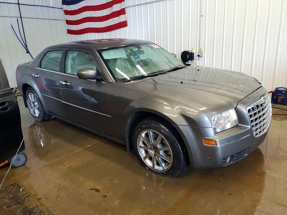Продажа на аукционе авто 2009 Chrysler 300, vin: 2C3LK53V09H578883, номер лота: 63348516