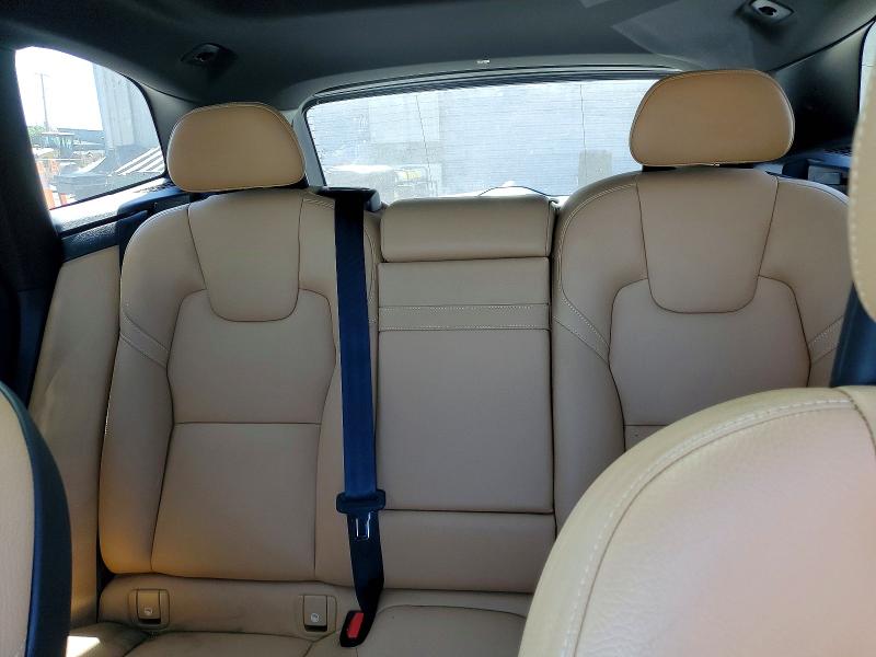 Продаж на аукціоні авто 2018 Volvo Xc60, vin: LYV102RK9JB113843, номер лоту: 56579606