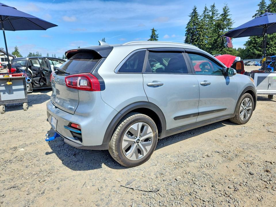 2019 Kia Niro მანქანა იყიდება აუქციონზე, vin: KNDCE3LG5K5006083, აუქციონის ნომერი: 64482366