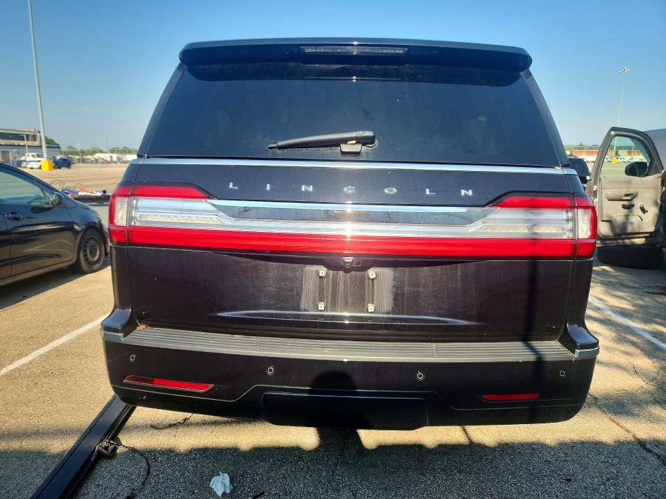 63819116 :رقم المزاد ، 5LMJJ3LT6MEL16903 vin ، 2021 Lincoln Navigator مزاد بيع