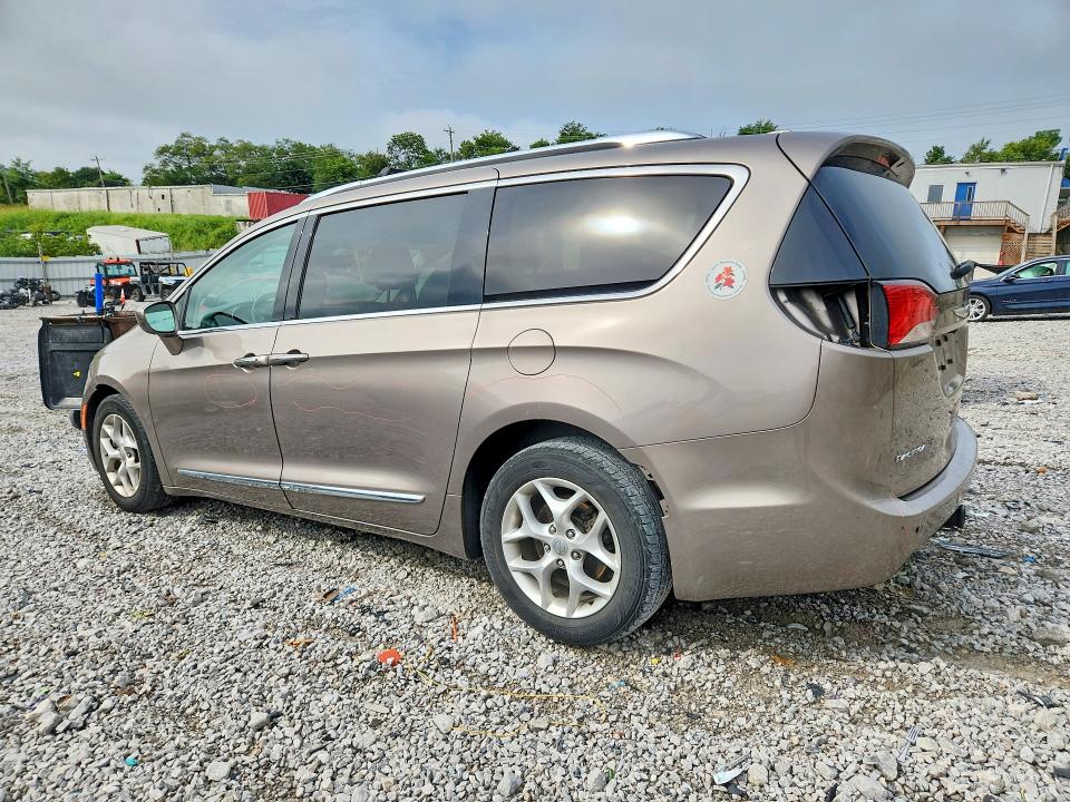 64634456 :رقم المزاد ، 2C4RC1EG3HR559599 vin ، 2017 Chrysler Pacifica مزاد بيع