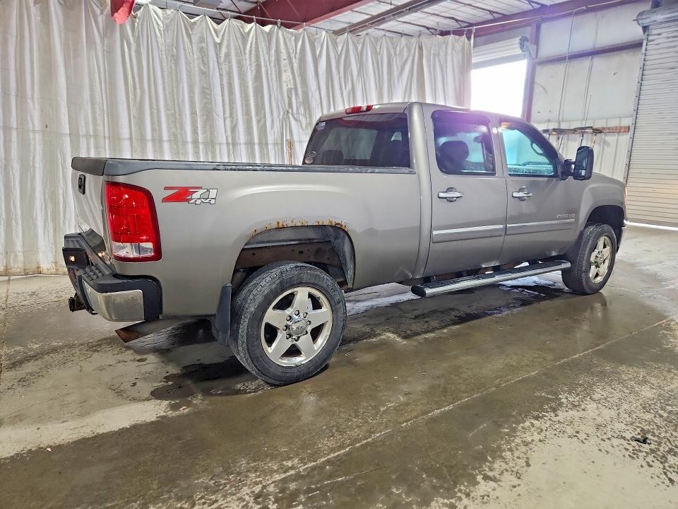 64304616 :رقم المزاد ، 1GT120CG8DF188602 vin ، 2013 Gmc Sierra مزاد بيع